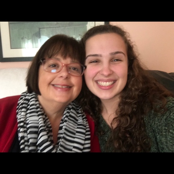 Meet your Posher, Patricia - Picture 1 of 1